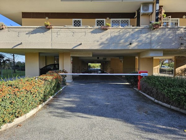 appartamento in vendita a Roma in zona Ponte di Nona