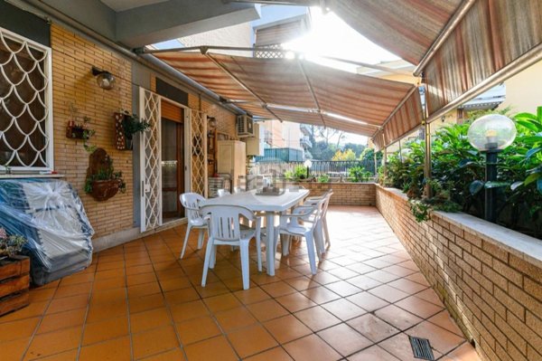 appartamento in vendita a Roma in zona Corviale