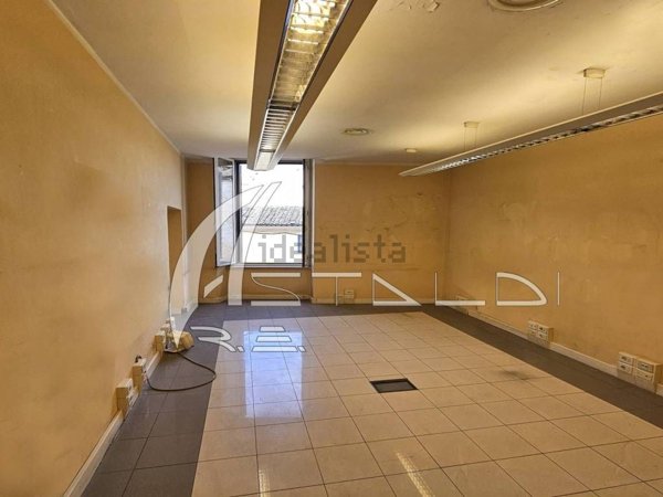appartamento in vendita a Roma in zona Castro Pretorio