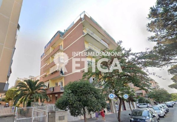 appartamento in vendita a Roma in zona Ostia