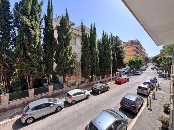 appartamento in vendita a Roma in zona Prenestino-Labicano