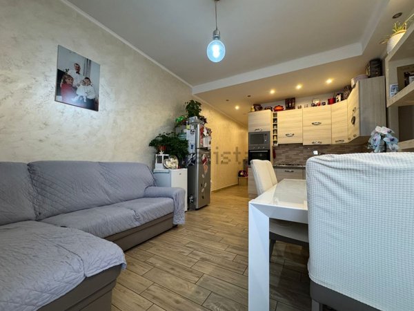 appartamento in vendita a Roma in zona Torre Angela