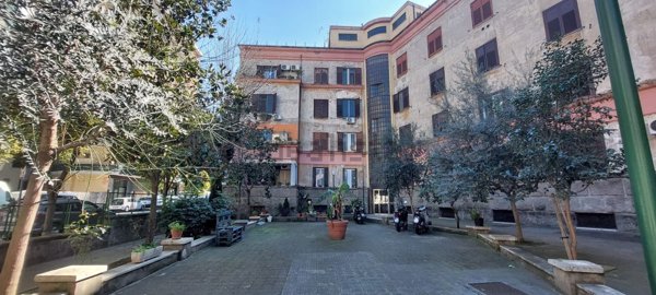 appartamento in vendita a Roma in zona Ostiense