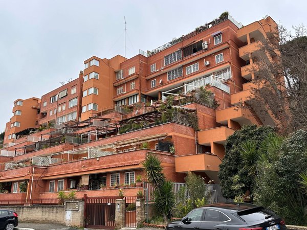appartamento in vendita a Roma in zona EUR