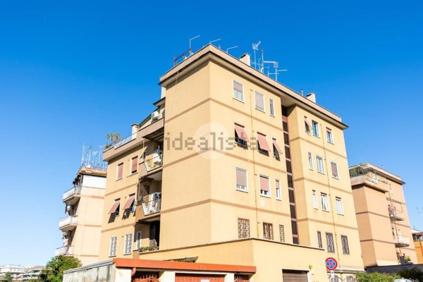 appartamento in vendita a Roma in zona Primavalle
