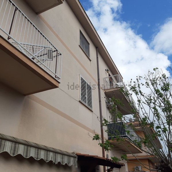 appartamento in vendita a Roma in zona Dragona/Bagnoletto