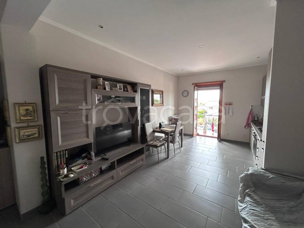 appartamento in vendita a Roma in zona Acilia
