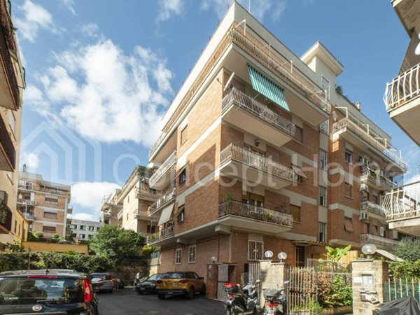 appartamento in vendita a Roma in zona Grottarossa