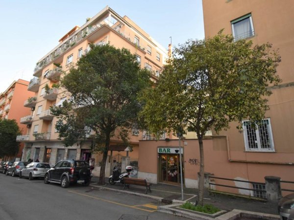 appartamento in vendita a Roma in zona Gianicolense