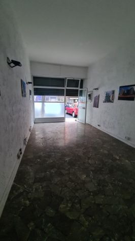 negozio in vendita a Roma in zona Collatino