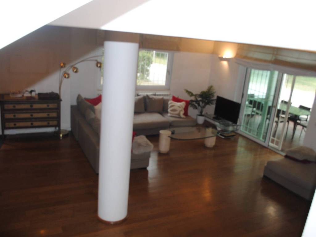 casa indipendente in vendita a Roma in zona Massimina/Casal Lumbroso