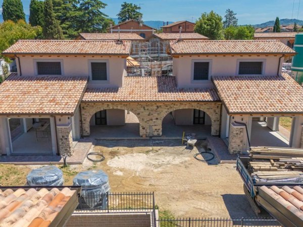 casa indipendente in vendita a Roma in zona Borghesiana