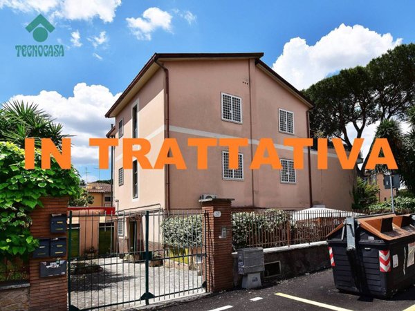 appartamento in vendita a Roma in zona Appio Claudio