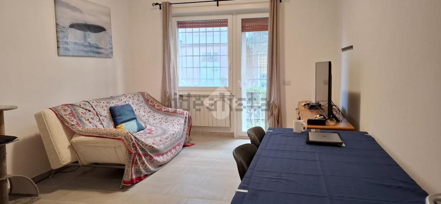 appartamento in vendita a Roma in zona Ostia