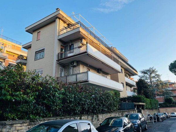 appartamento in vendita a Roma in zona Torrevecchia