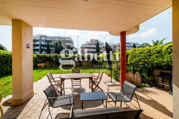 appartamento in vendita a Roma in zona Mezzocammino