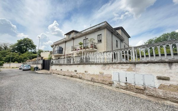appartamento in vendita a Roma in zona Palmarola