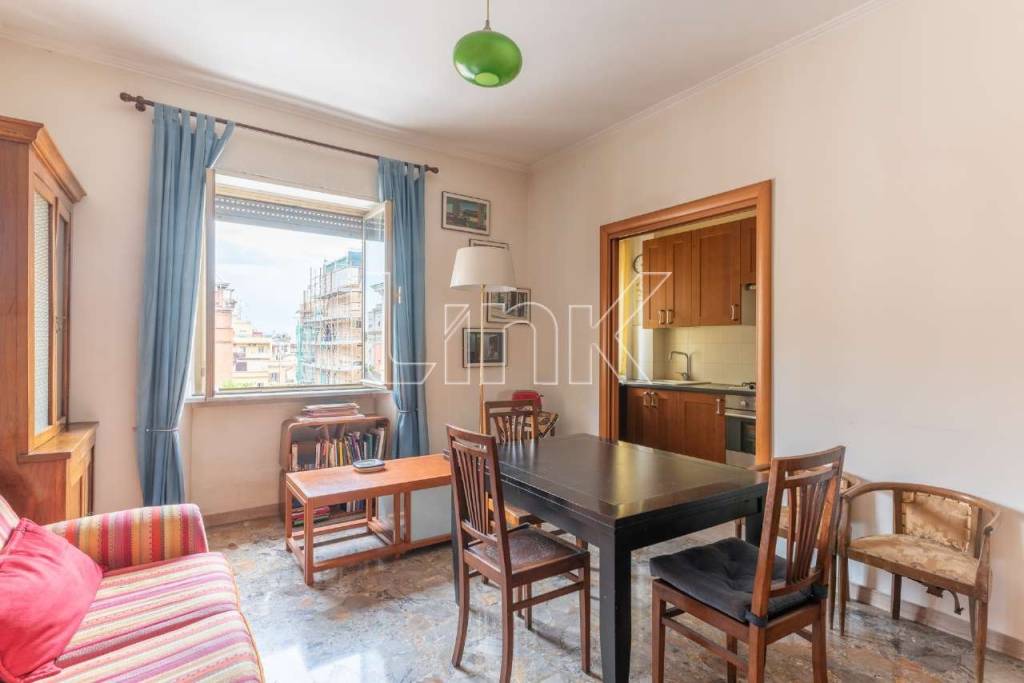 appartamento in vendita a Roma in zona Portuense