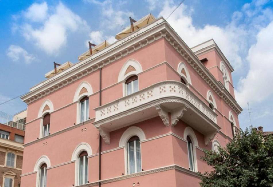 negozio in vendita a Roma in zona Salario