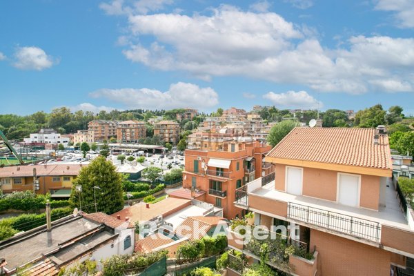 appartamento in vendita a Roma in zona Primavalle