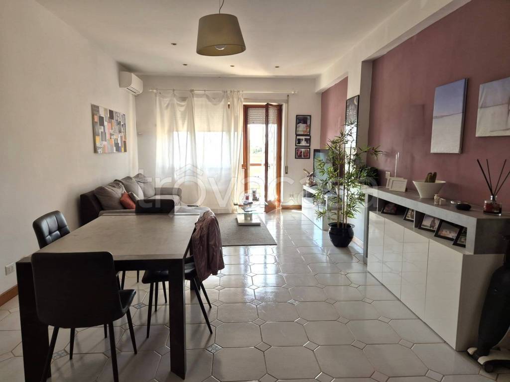 appartamento in vendita a Roma in zona Casalotti