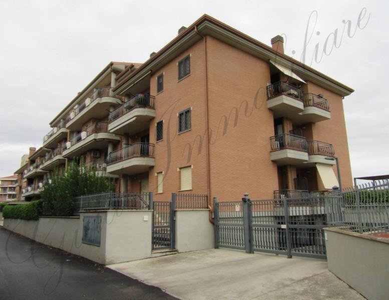 appartamento in vendita a Roma in zona Borghesiana