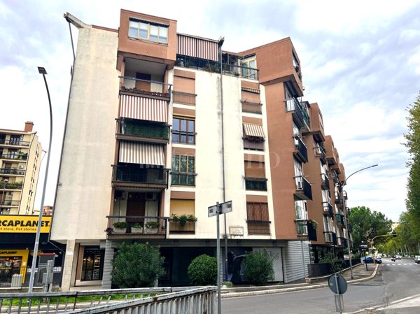 casa indipendente in vendita a Roma in zona Collatino