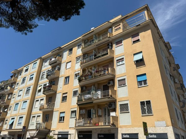 appartamento in vendita a Roma in zona Ostia