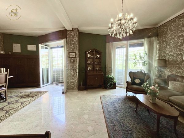 appartamento in vendita a Roma in zona San Saba - Ripa