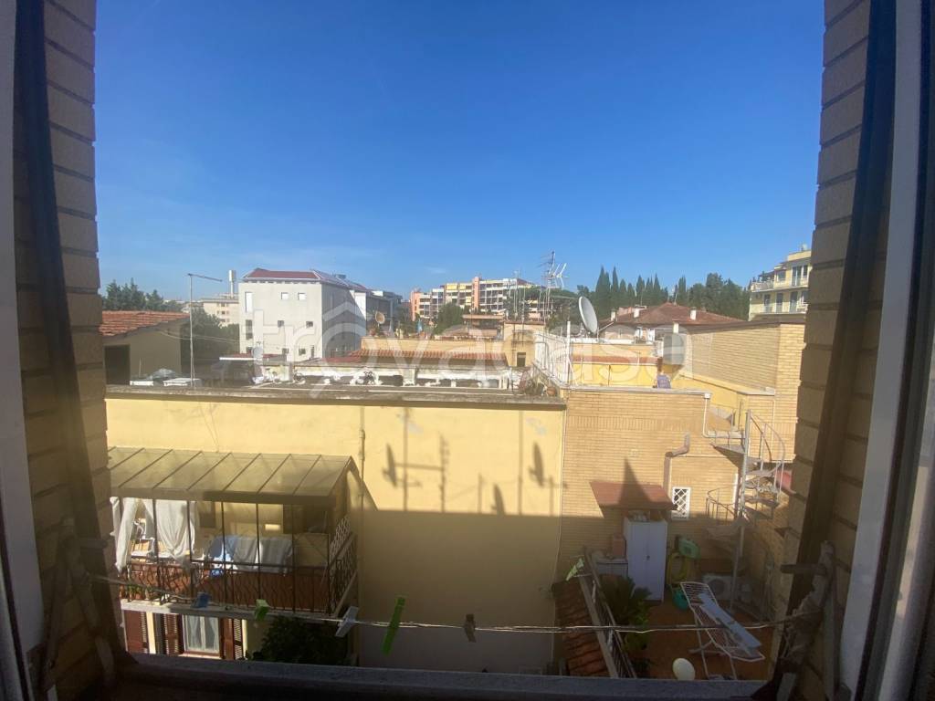 appartamento in vendita a Roma in zona Aurelio