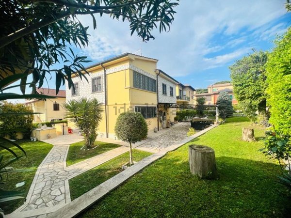 casa indipendente in vendita a Roma in zona Tor Vergata/Torrenova