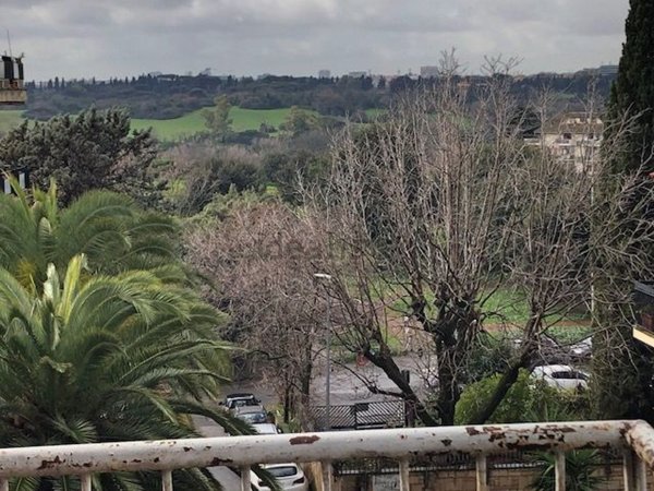 appartamento in vendita a Roma in zona Appio Latino