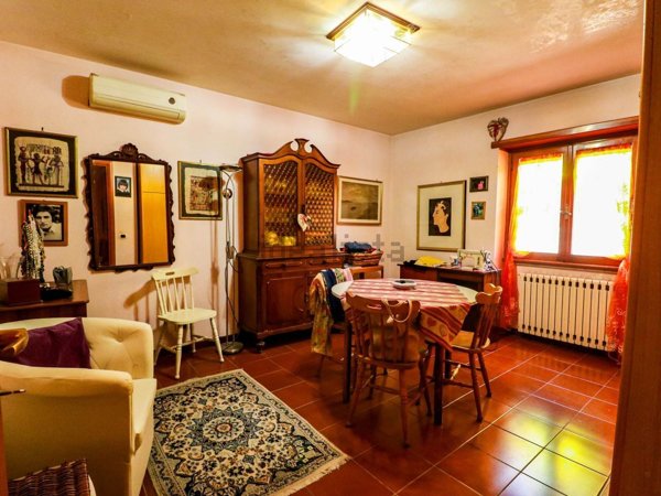appartamento in vendita a Roma in zona Osteria Nuova