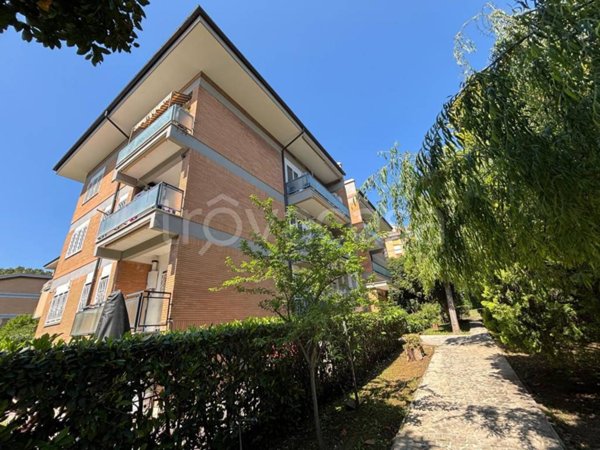 appartamento in vendita a Roma in zona Mezzocammino