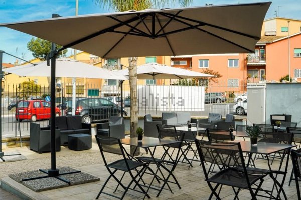 negozio in vendita a Roma in zona Acilia