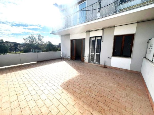 appartamento in vendita a Roma in zona Casal Morena