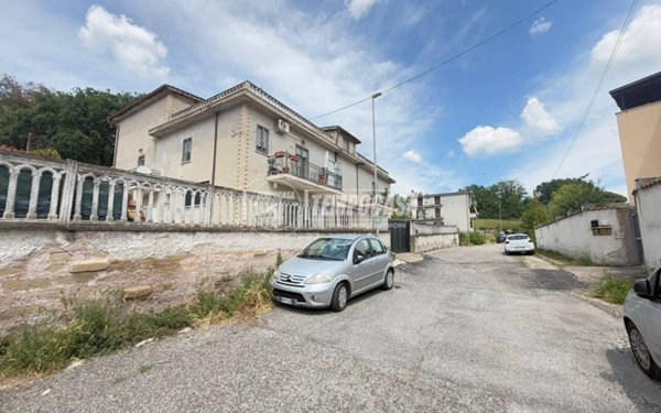 appartamento in vendita a Roma in zona Ottavia