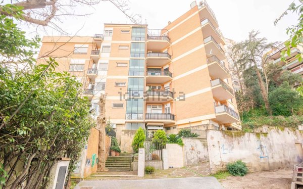appartamento in vendita a Roma in zona Tor di Quinto