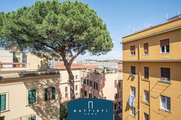 appartamento in vendita a Roma in zona Trastevere