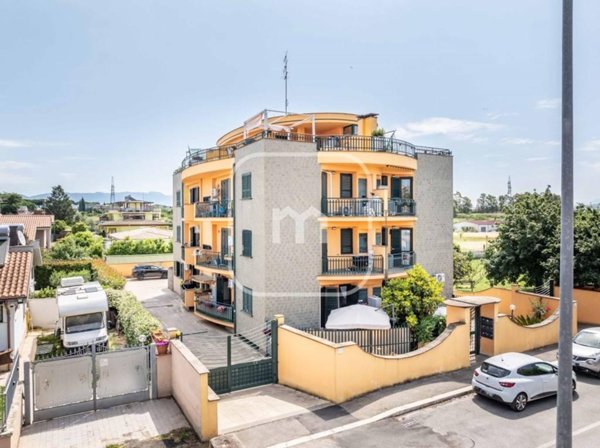 appartamento in vendita a Roma in zona Prenestino-Centocelle