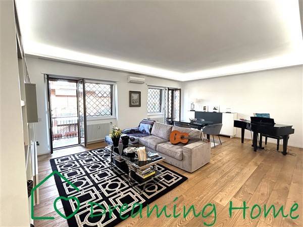 appartamento in vendita a Roma in zona Ardeatino