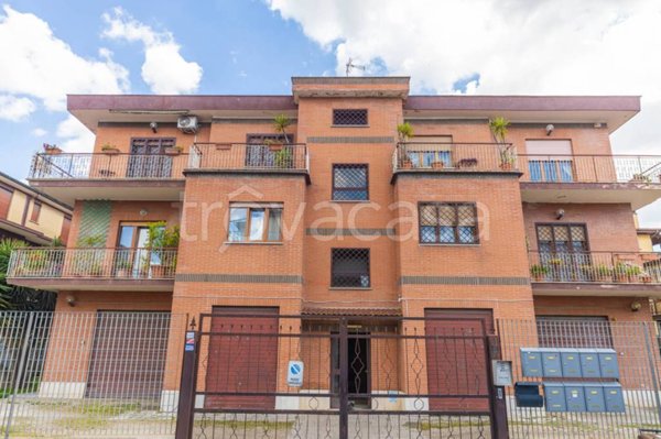 appartamento in vendita a Roma in zona Colle Monfortani
