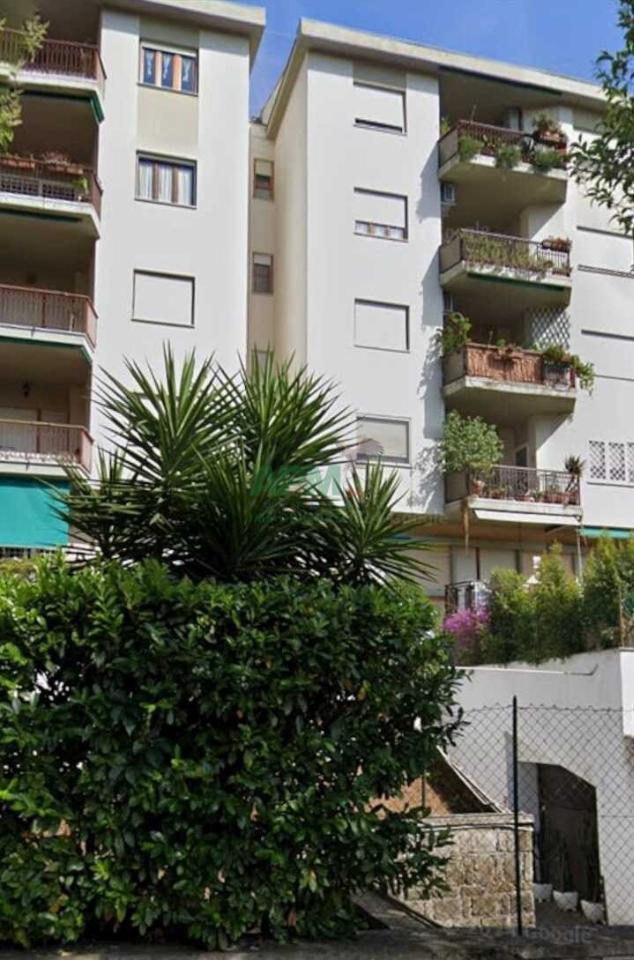 appartamento in vendita a Roma in zona Mostacciano