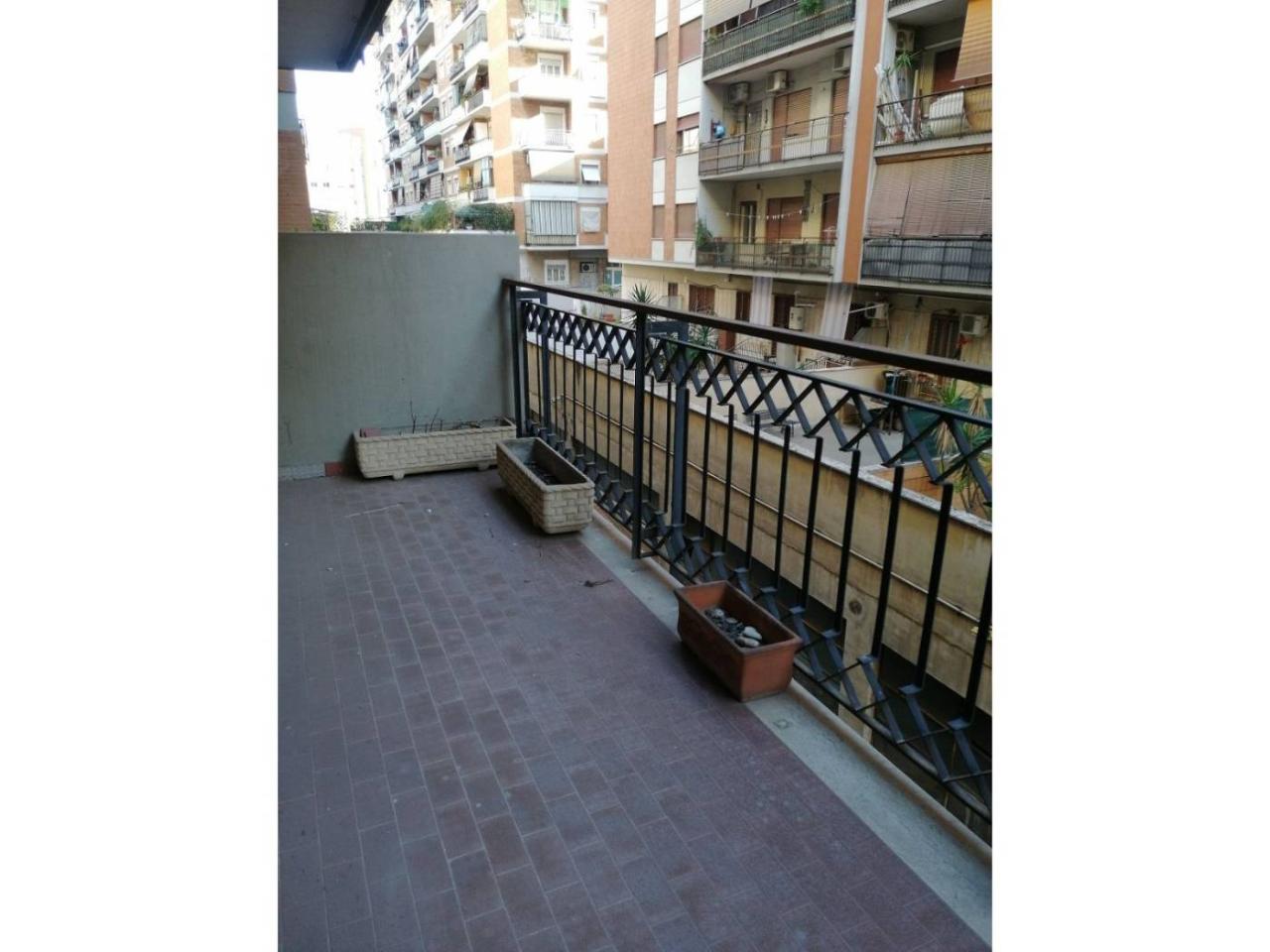 appartamento in vendita a Roma in zona Tuscolano