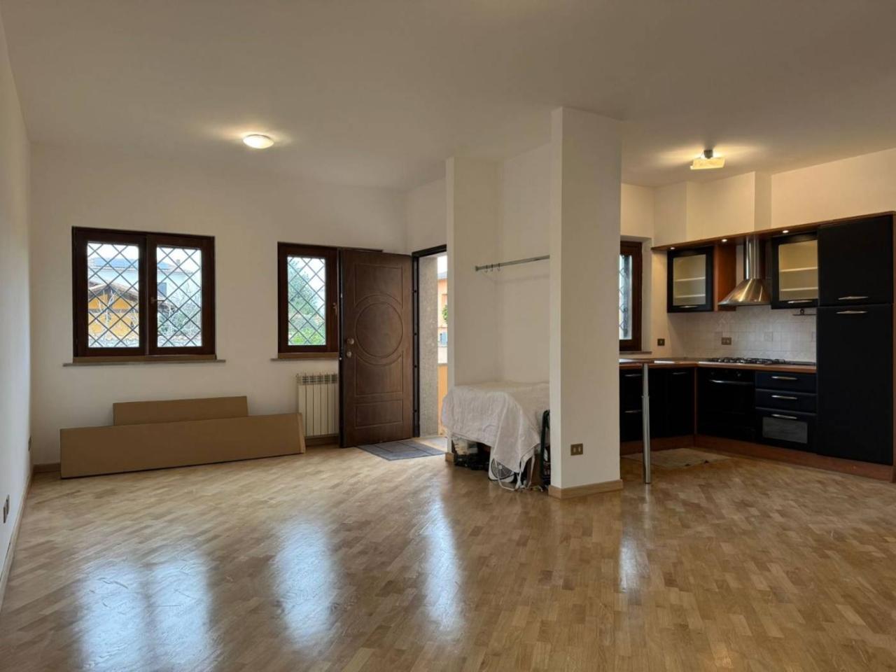 casa indipendente in vendita a Roma in zona Infernetto
