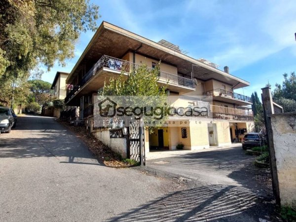 appartamento in vendita a Roma in zona Tor di Quinto