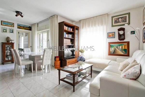 appartamento in vendita a Roma in zona Acilia