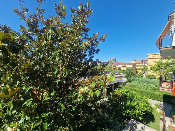 appartamento in vendita a Roma in zona Torrione Cerquetta