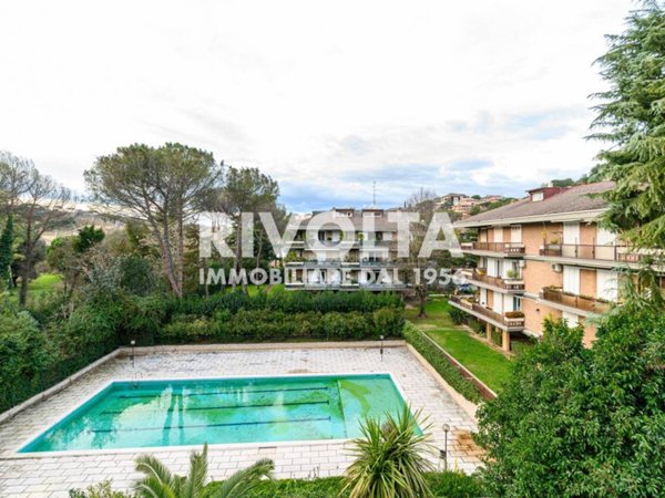 appartamento in vendita a Roma in zona Tor di Quinto
