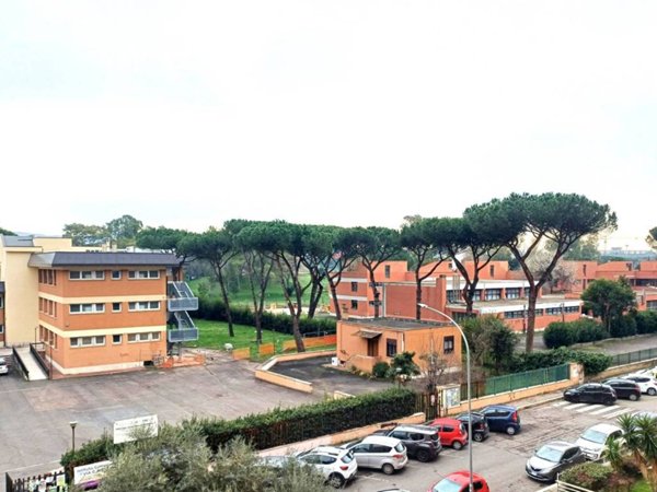 appartamento in vendita a Roma in zona Cinecittà
